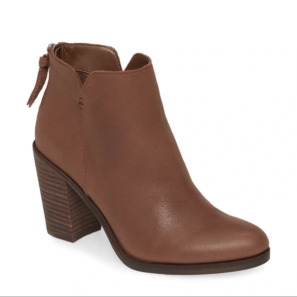BP Jett Leather Ankle Bootie In Cognac 10